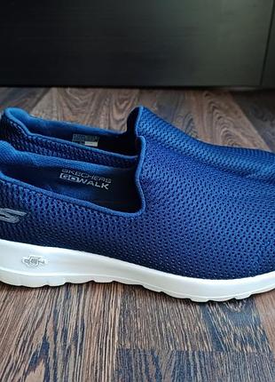Skechers жіночі кросівки