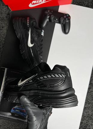 Nike initiator black 7