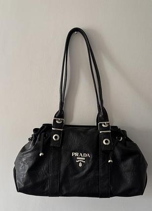 Шкіряна сумочка prada