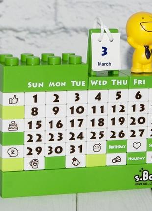 Необычный календарь конструктор зеленый