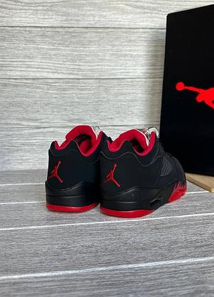 Jordan 5 low black red 9