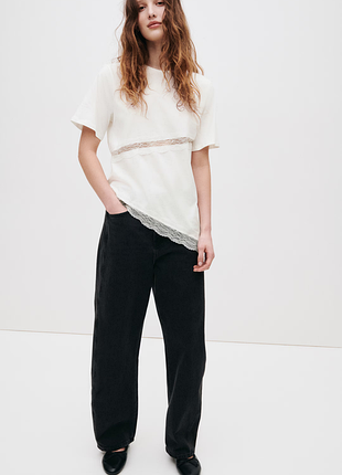 Футболка з мереживною окантовкою   h & m 829,00 грн