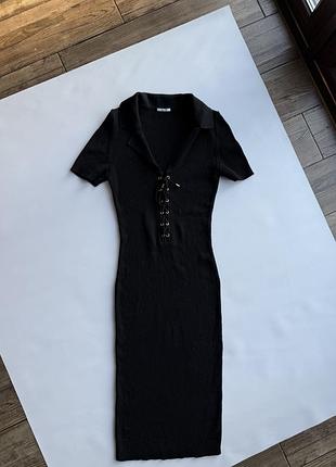 Трикотажное шерстяное платье поло в рубчик