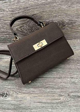 Маленька коричнева сумка через плече