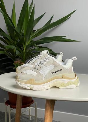 Triple s white