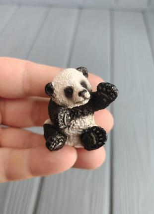 Фигурка schleich маленькая панда 4
