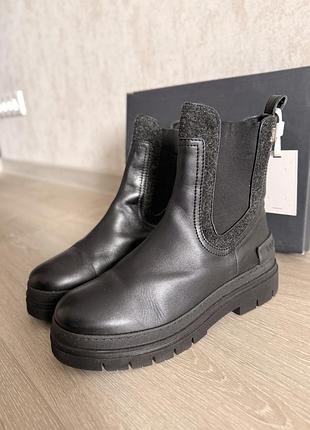 Ботинки tommy hilfiger 4