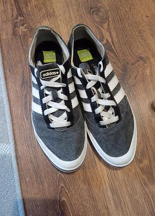 Продам женские кеды бренда adidas