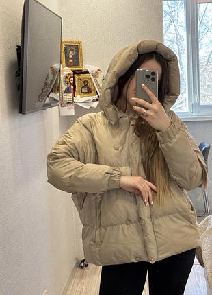 Куртка бежева жіноча