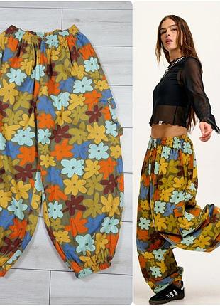 Хлопковые брюки карго rumi от lucy&amp;yak с цветочным принтом р.м-l