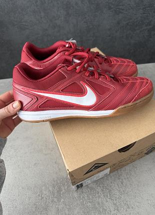 Кросівки nike gato червоні