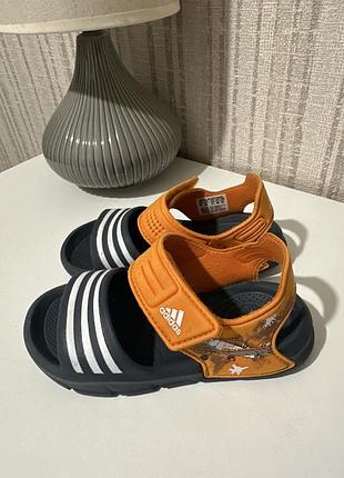 Босоніжки на хлопчика adidas
