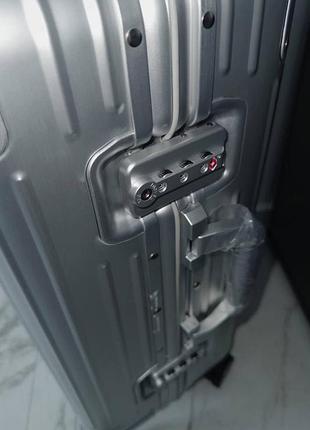 Чемодан rimowa 4