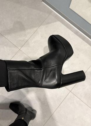 Zara шкіра вислкий каблук