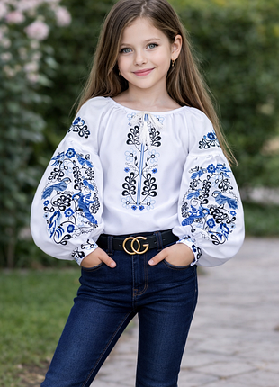 Вышиванка на девочку “птишечки синие”