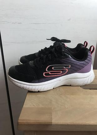 Кросівки skechers