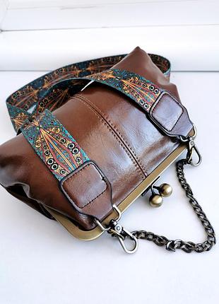 Красивая женская сумка