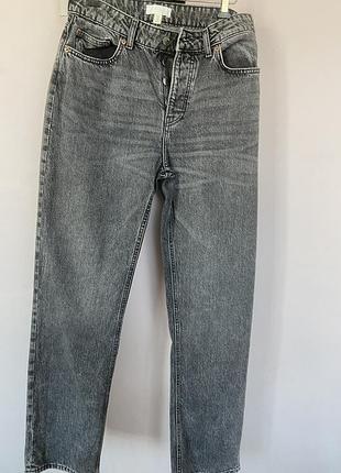 Джинси сірого кольору