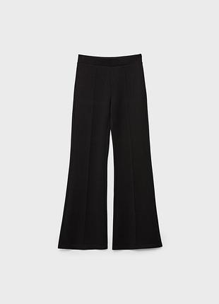 Штани-кльош stradivarius cropped flare hi-rise у чорному 🖤