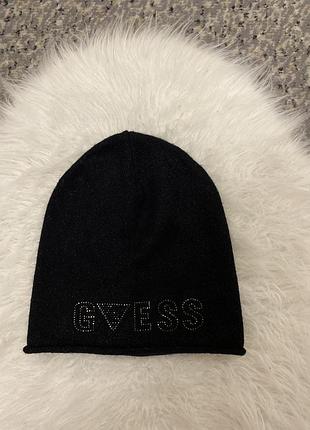 Шапка guess