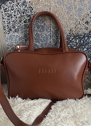Сумка коричневого цвета