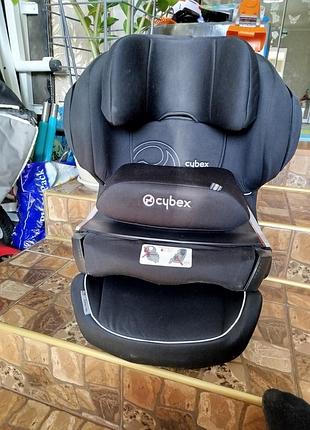 Автомобильное детское кресло cybex juno-fix 9-18 kg. в хорошем состоянии. все крепления и механизмы работающие. имеет незначительные пошурки.