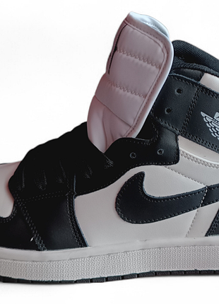 Кроссовки nike "air jordan", весна - осень, размер 44, длина по стельке 28 см. производитель вьетнам.