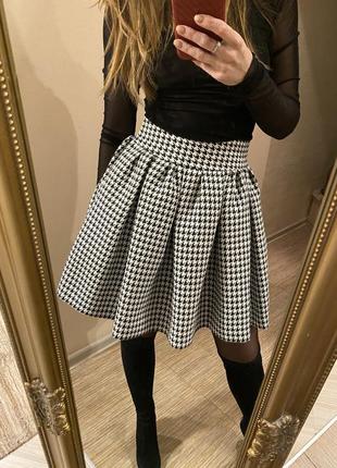 Жакардовая пышная юбка в гусиную лапку