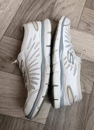 Брендові кросівки, жіночі мокасіни skechers flex  білого кольору, розмір 40