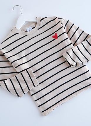 Свитшот с вышивкой zara