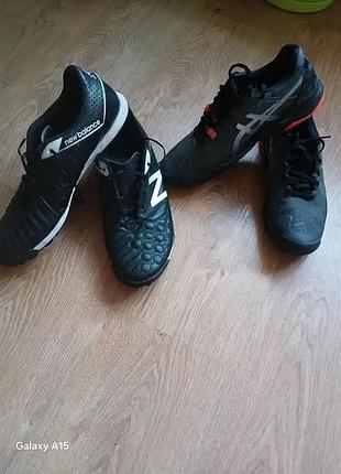 Кросівки для футболу new balanse , oasics