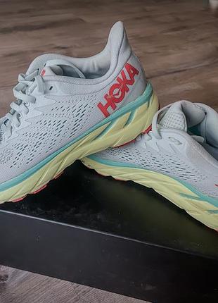 Кросівки hoka 39.5