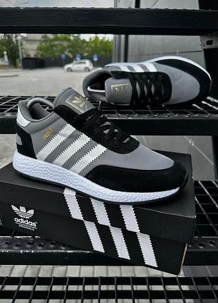 Adidas iniki 8