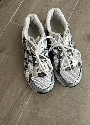 Кроссовки asics 2