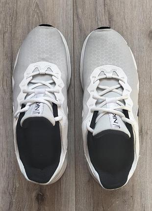 Кроссовки nike legend essential 8