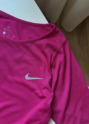 Рожева футболка nike 2