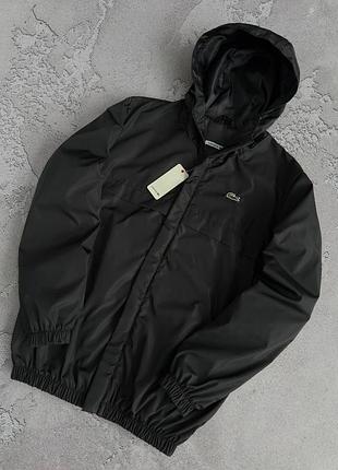 Вітрівка lacoste.