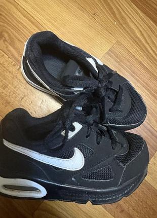 Кросівки nike
