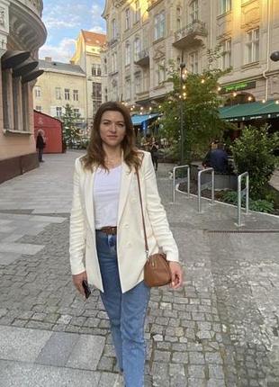 Піджак світлий