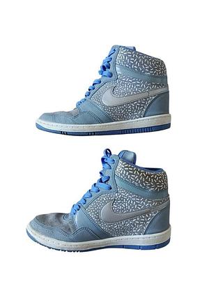 Кросівки жіночі nike wmns force sky high print