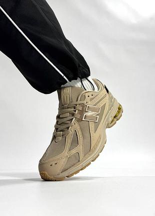 New balance 1906r beige