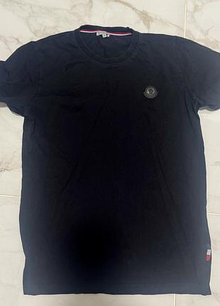 Футболка чорна moncler