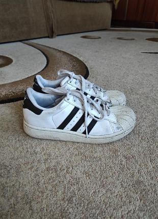 Кожаные кроссовки adidas