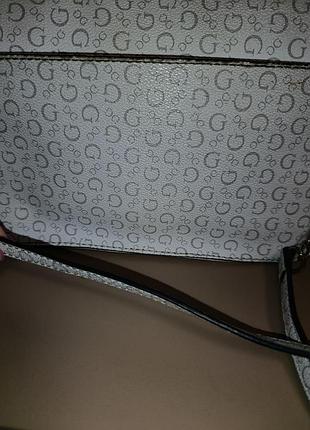 Сумочка от guess 6