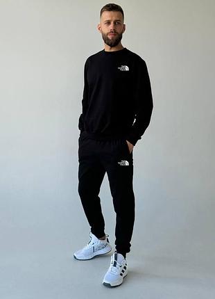 Спортивный костюм the north face