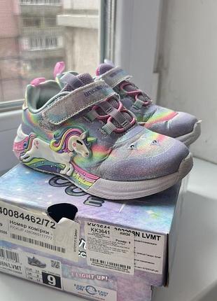 Кросівки на дівчинку skechers 25 розмір устілка 16,5см