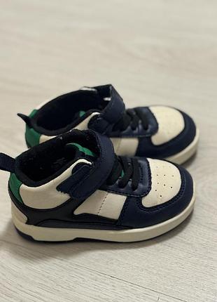 Кросівки zara