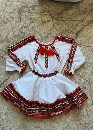 Вишиванка, вишитий костюм на дівчинку 2-3 роки