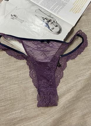 Intimissimi шикарные кружевные стринги