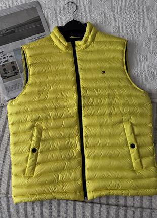 Пухова жилетка tommy hilfiger